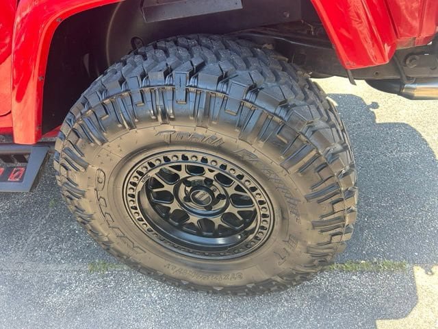 Used 2014 Jeep Wrangler Unlimited Sahara w/ Mopar Chrome Edition Group AWD/4WD image 6