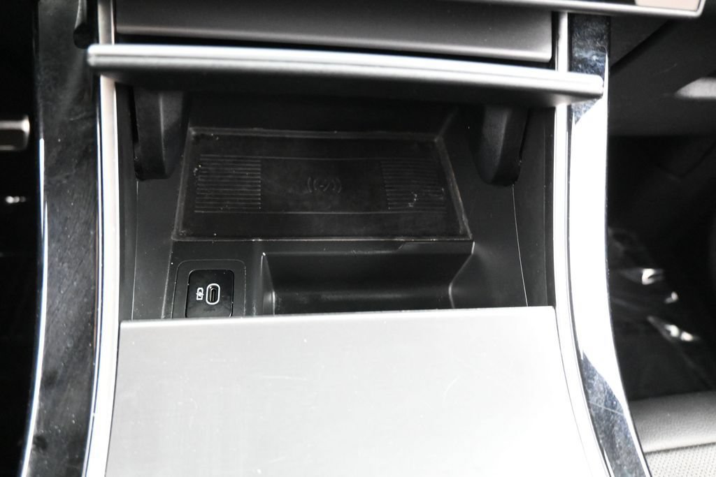 Used 2025 Land Rover Range Rover Velar Dynamic SE AWD/4WD image 27