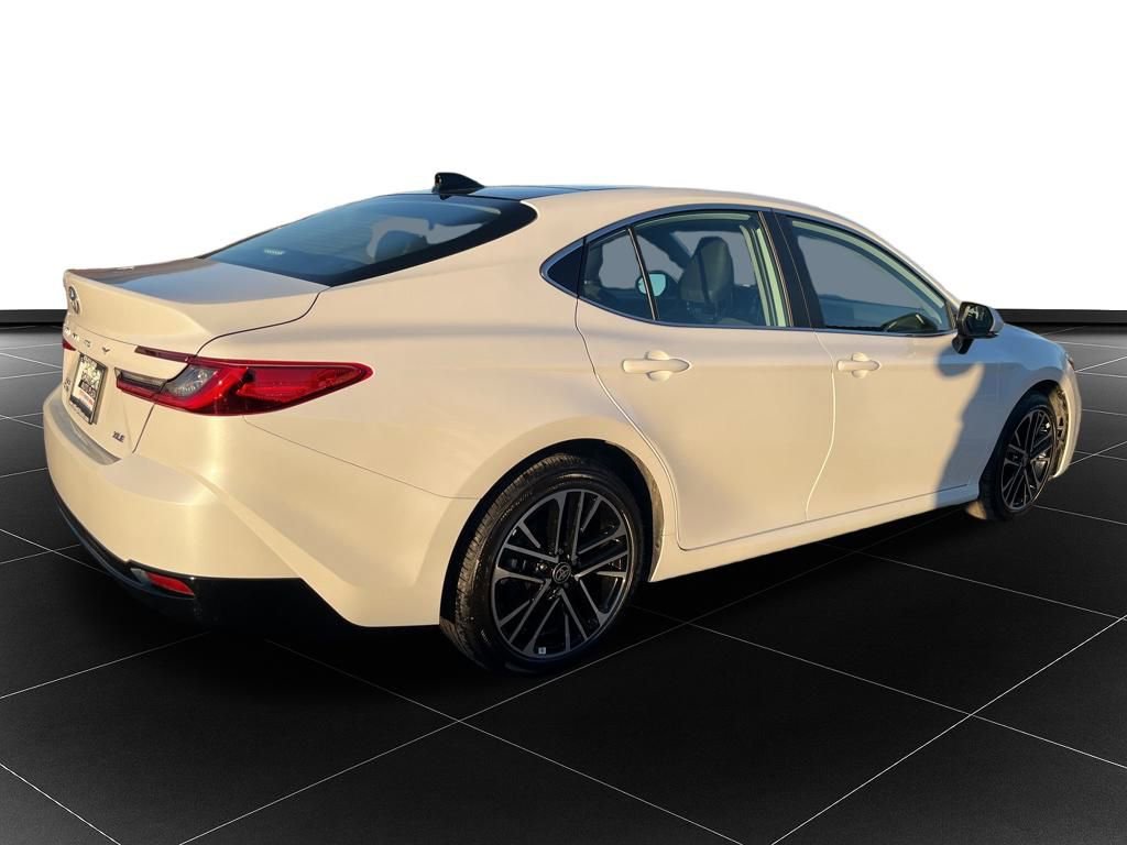 Used 2025 Toyota Camry XLE w/ Premium Package image 5