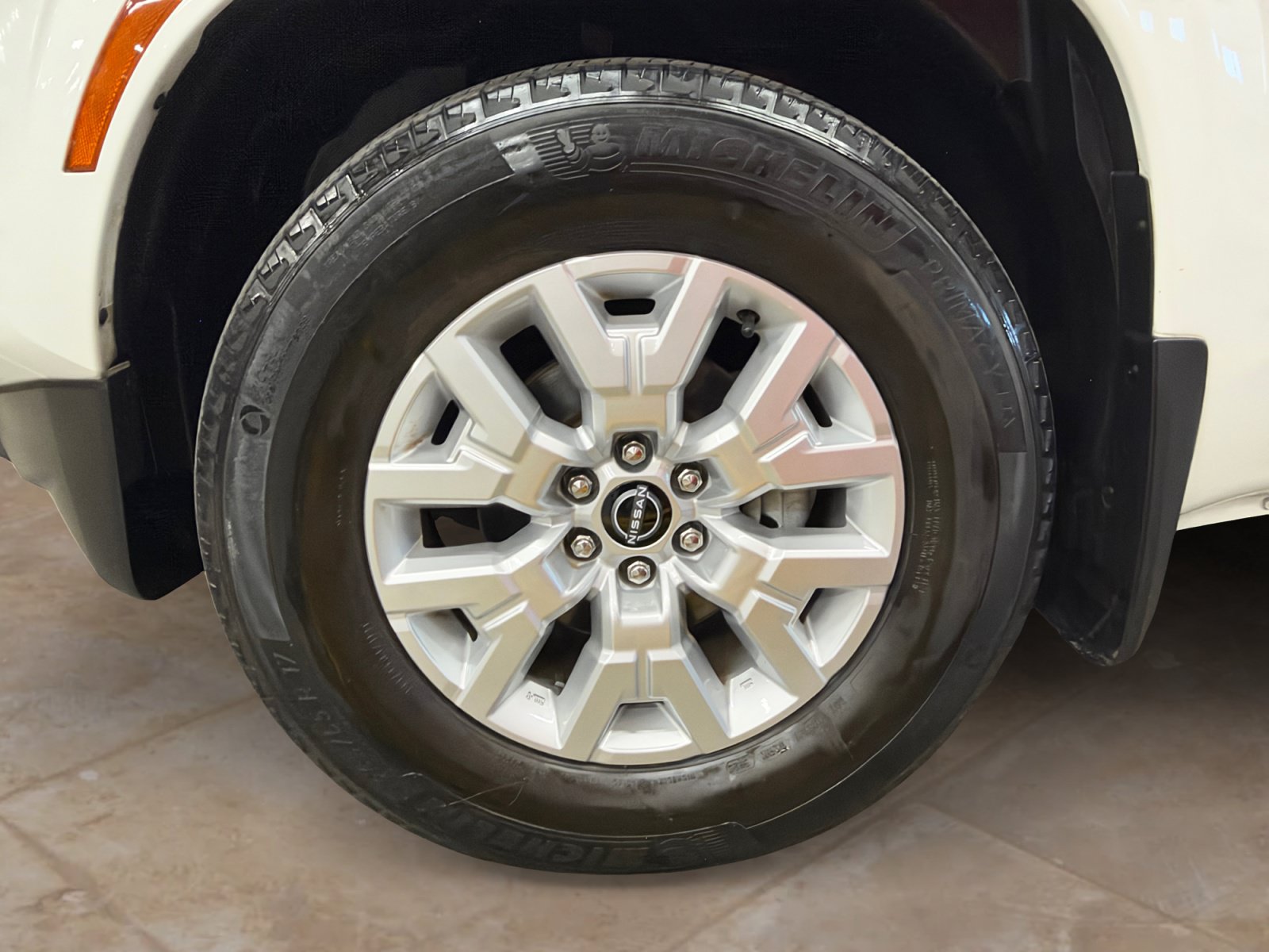 Used 2024 Nissan Frontier SV w/ Technology Package RWD image 29