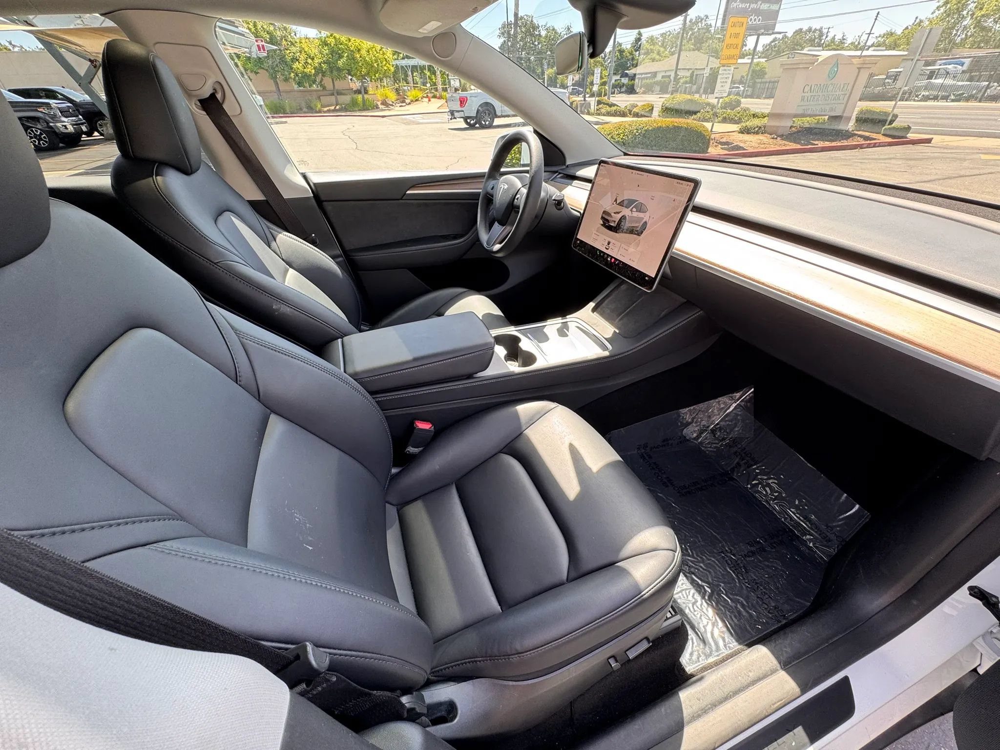Used 2024 Tesla Model Y Long Range AWD/4WD image 12