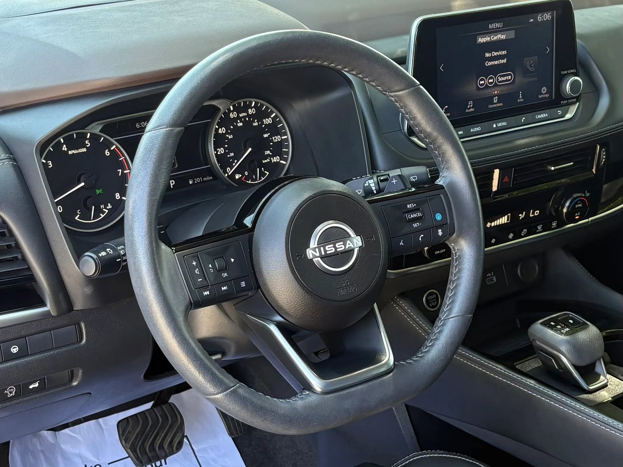 Used 2023 Nissan Rogue SL AWD/4WD image 13