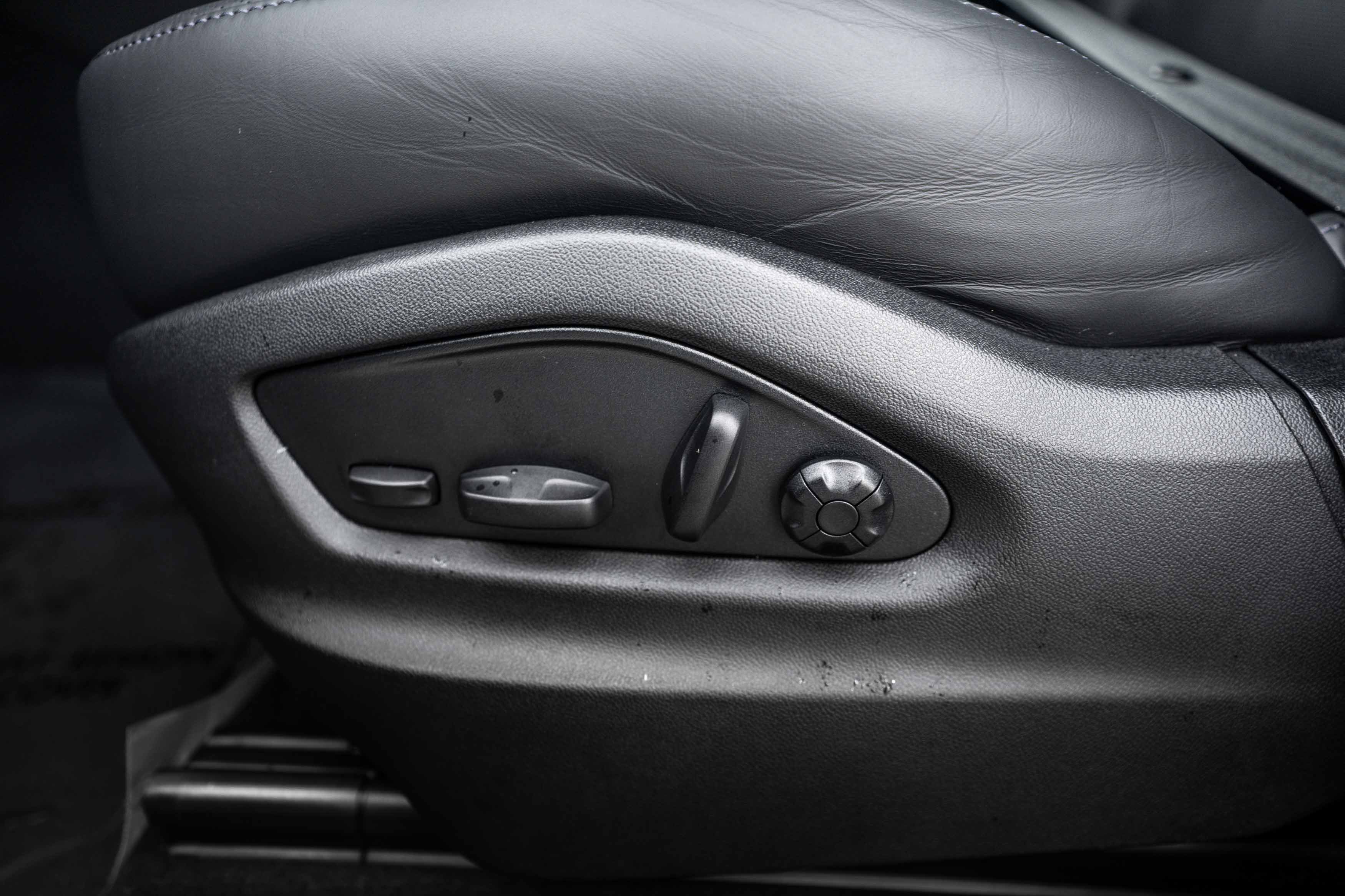 New 2026 Porsche Cayenne S AWD/4WD image 18