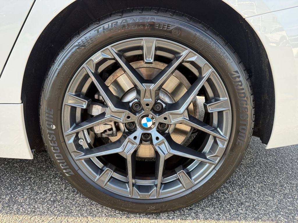 Used 2026 BMW 330i xDrive Sedan w/ Convenience Package AWD/4WD image 16