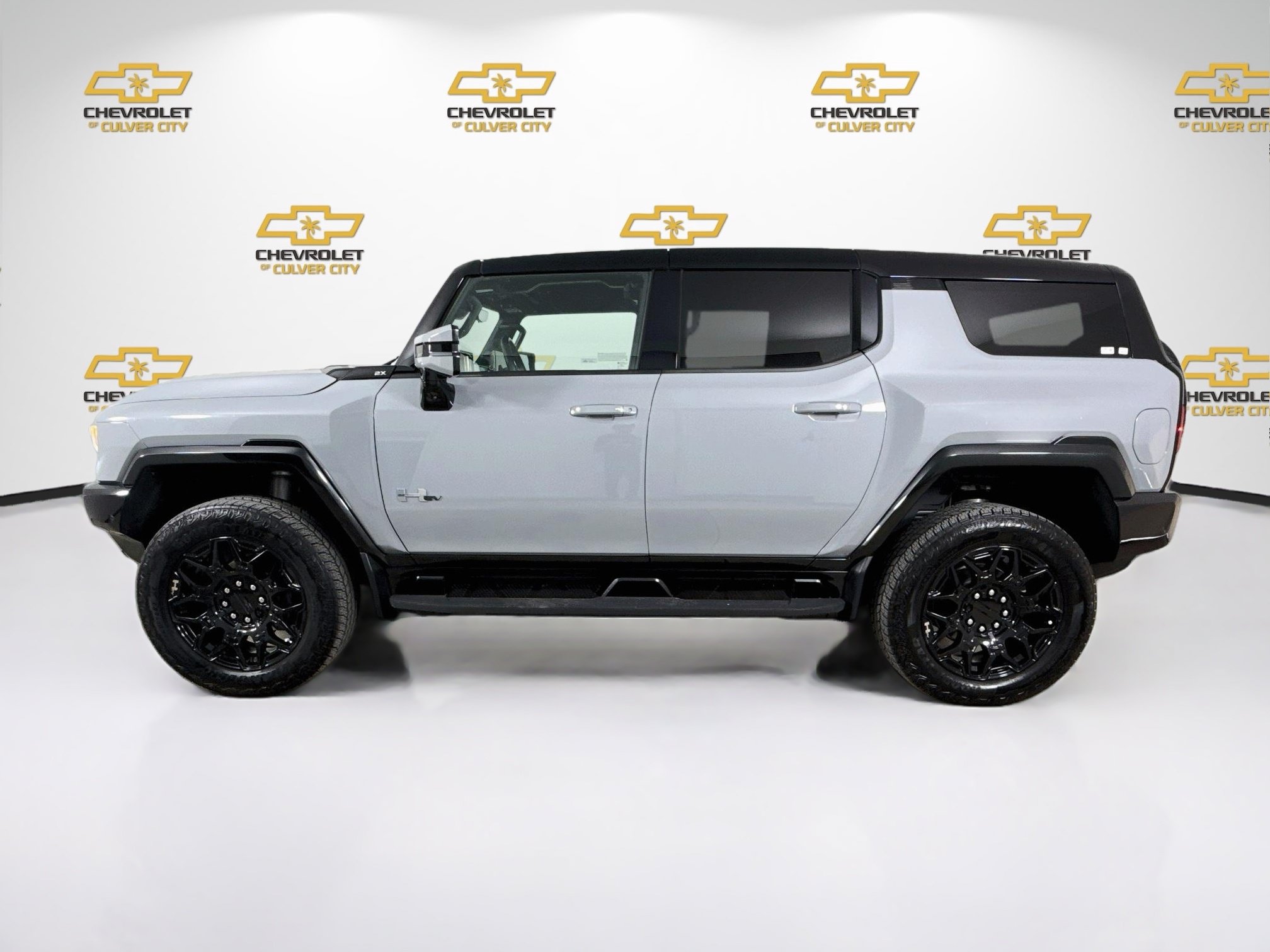 Used 2025 GMC Hummer EV 2X AWD/4WD image 5