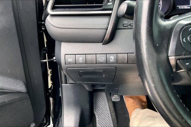 Used 2021 Toyota Camry SE FWD image 33