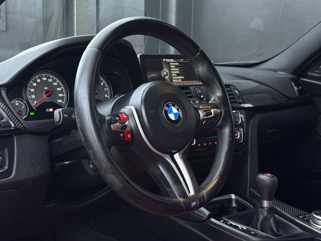 Used 2015 BMW M3 RWD image 9