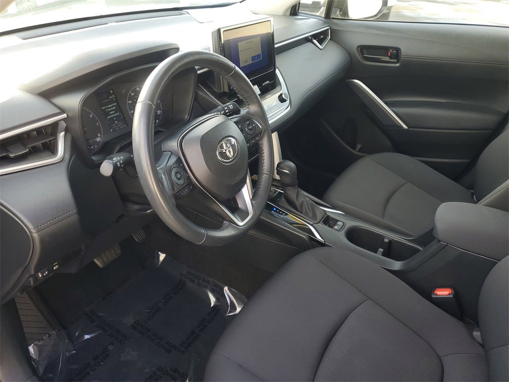 Certified 2023 Toyota Corolla Cross LE image 16