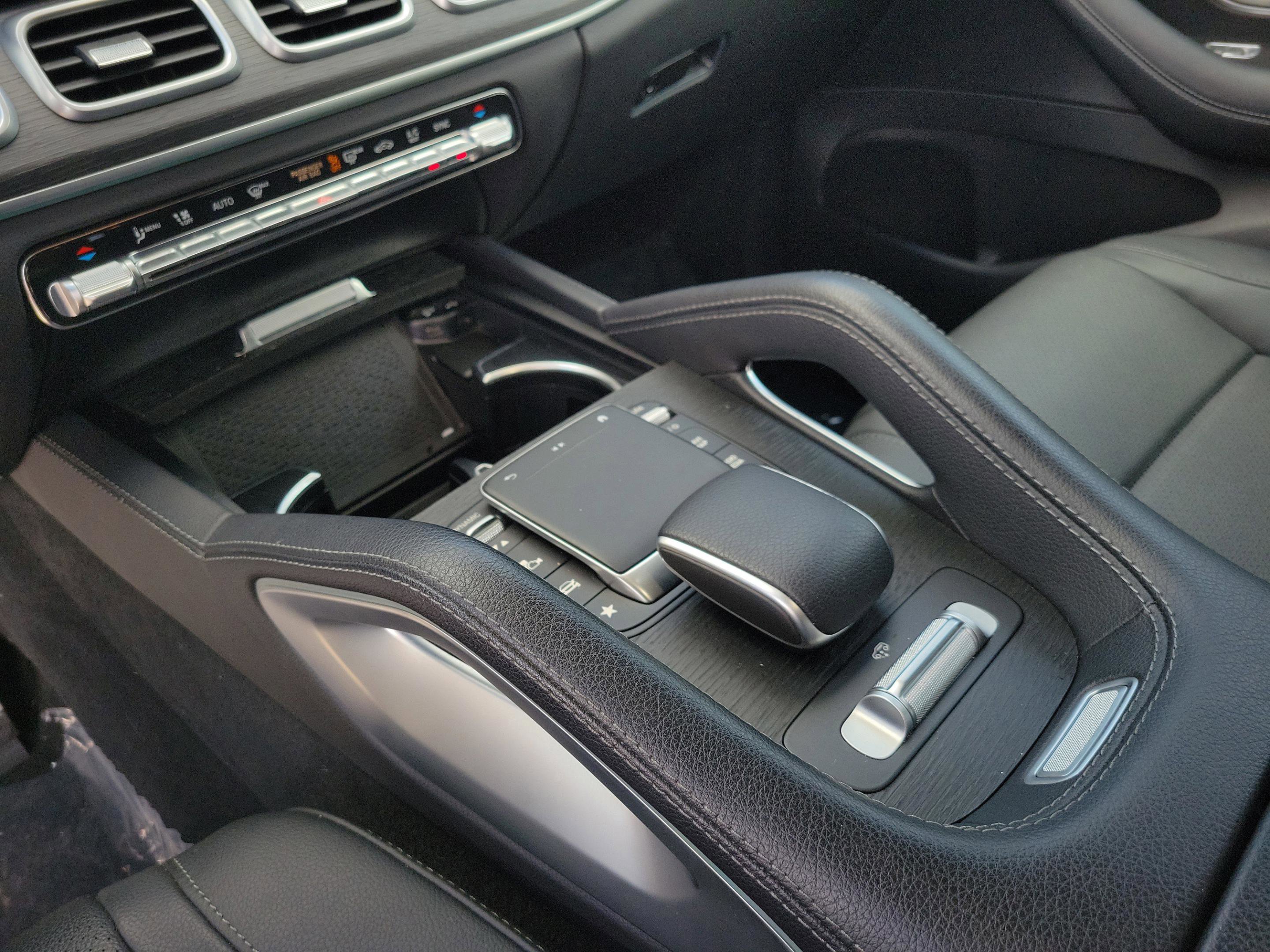 Used 2023 Mercedes-Benz GLS 450 4MATIC image 18