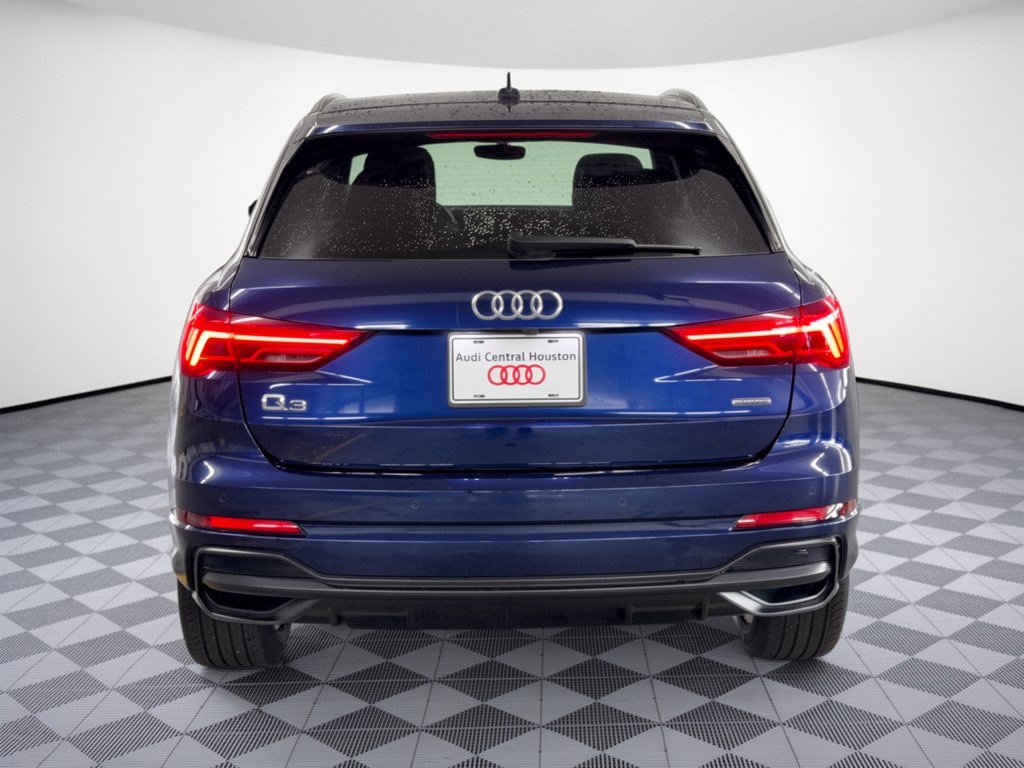 Certified 2022 Audi Q3 2.0T Premium Plus AWD/4WD image 11