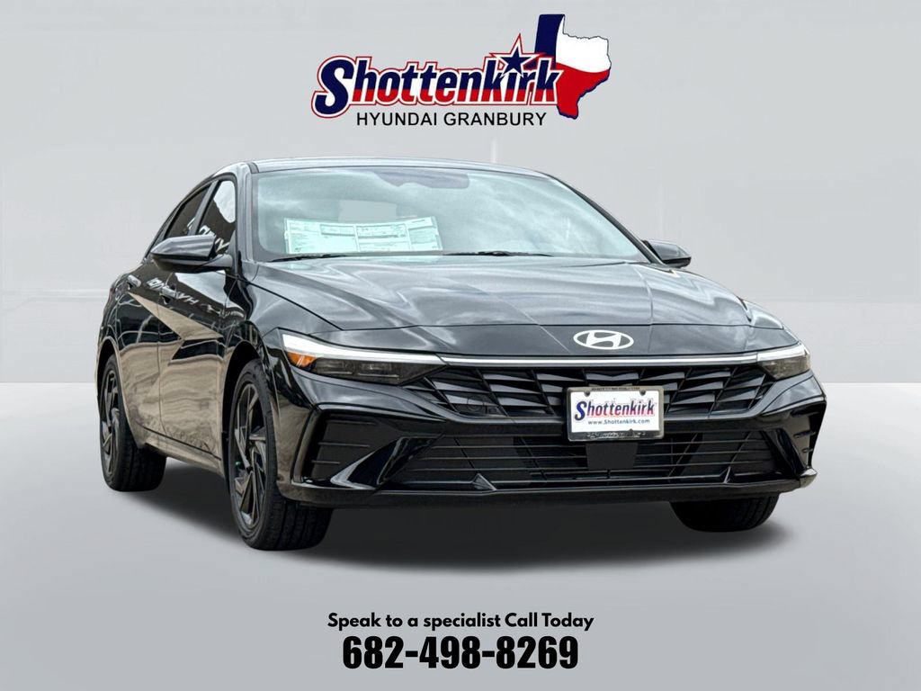 New 2026 Hyundai Elantra SEL Sport Premium FWD image 3
