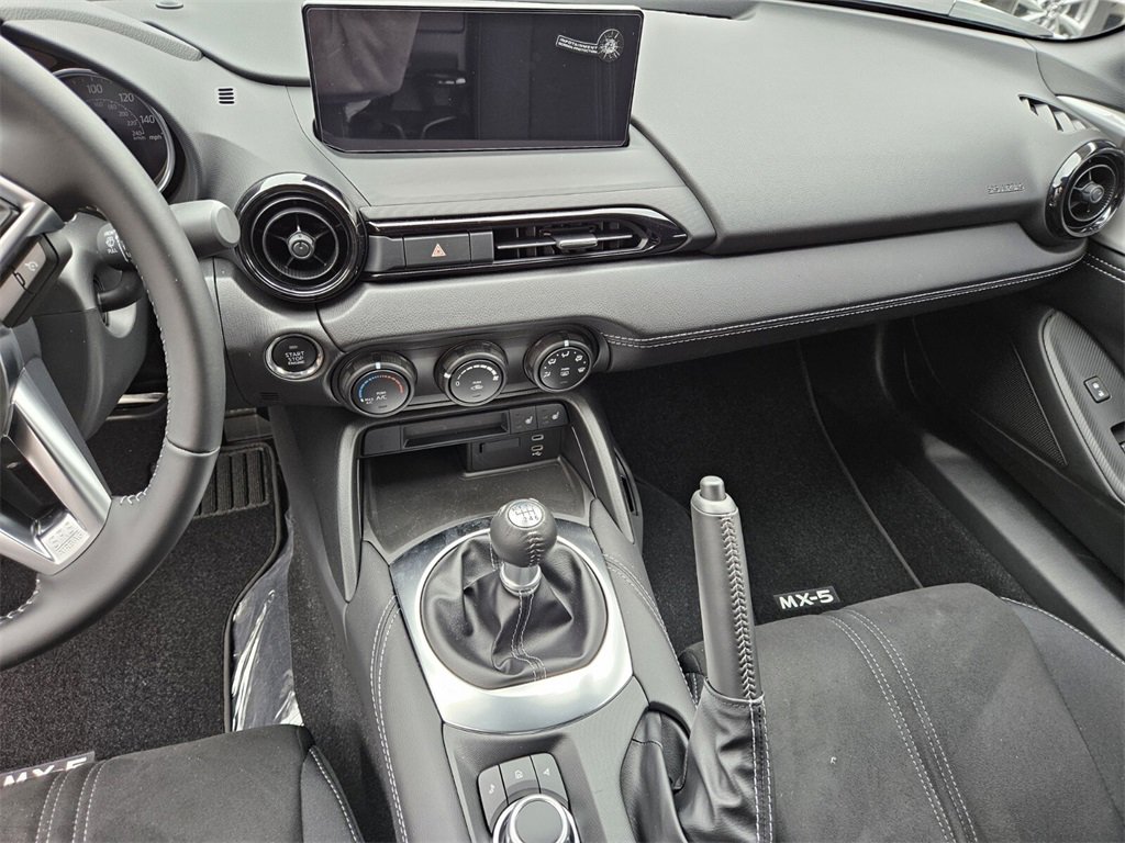 New 2025 MAZDA MX-5 Miata Club image 8