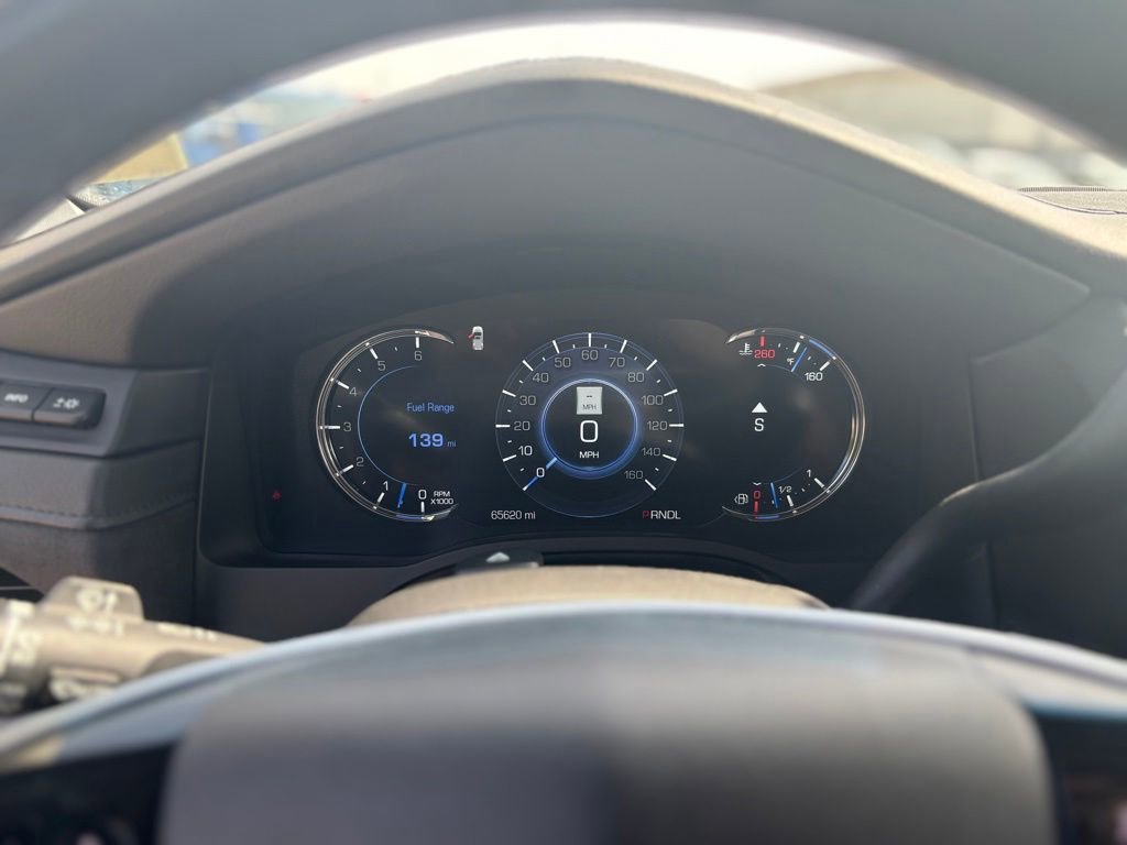 Used 2019 Cadillac Escalade Luxury w/ LPO, Radiant Package AWD/4WD image 24