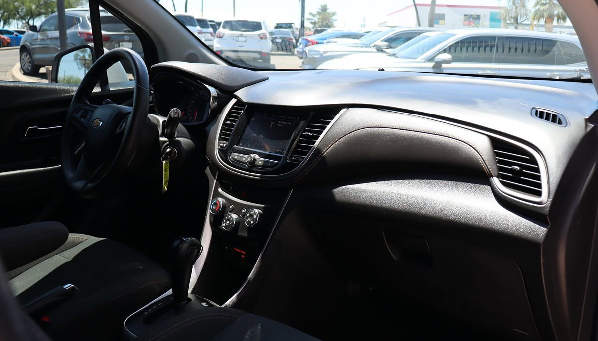 Used 2020 Chevrolet Trax LS w/ Tint and Cruise Package FWD image 35