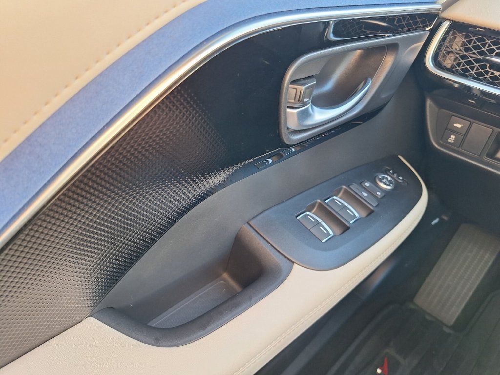 Certified 2025 Acura ADX A-Spec FWD image 17