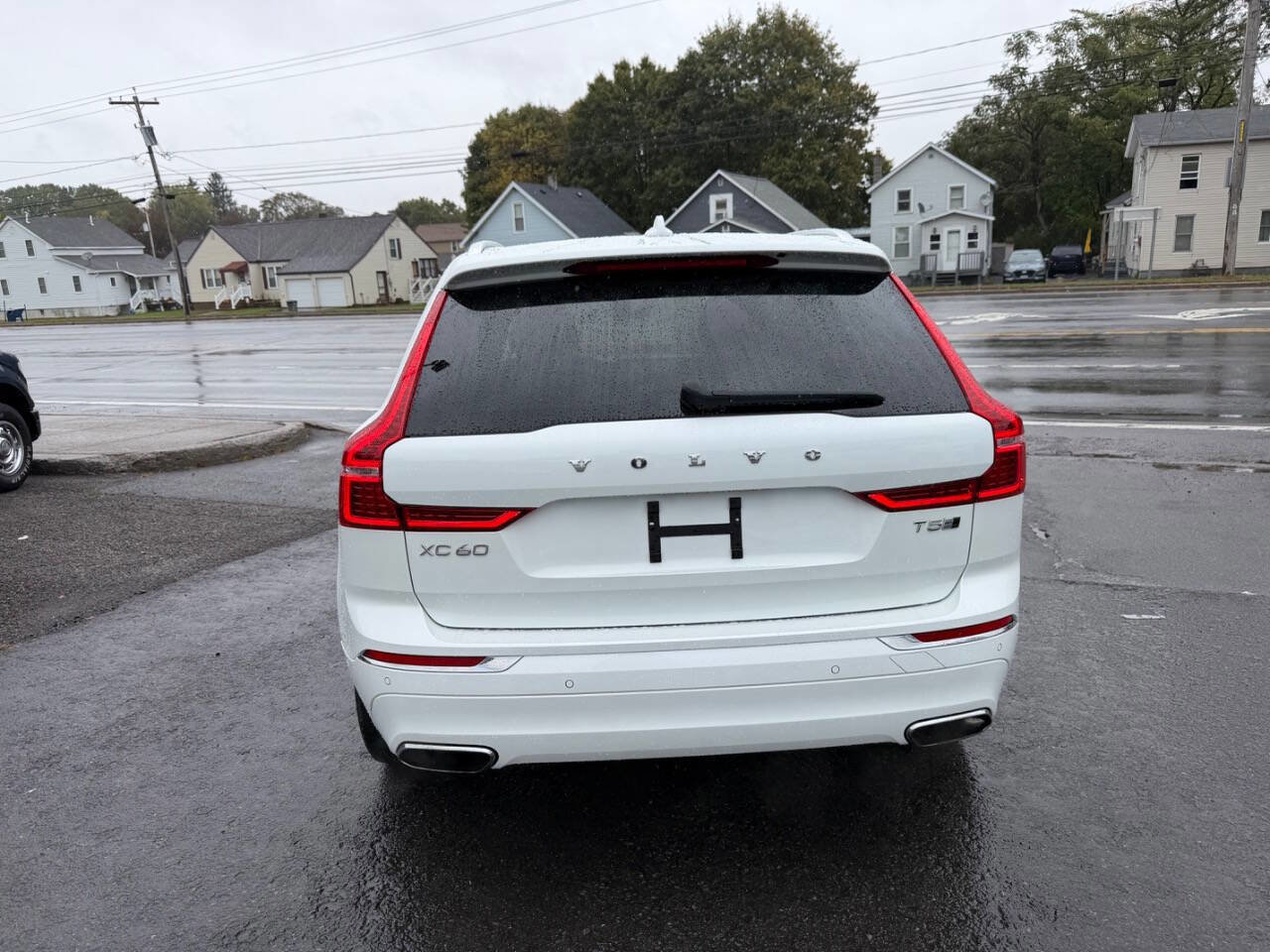 Used 2019 Volvo XC60 T5 Inscription w/ Protection Package Premier image 4