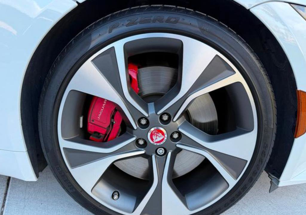 Used 2024 Jaguar F-TYPE R-Dynamic image 5