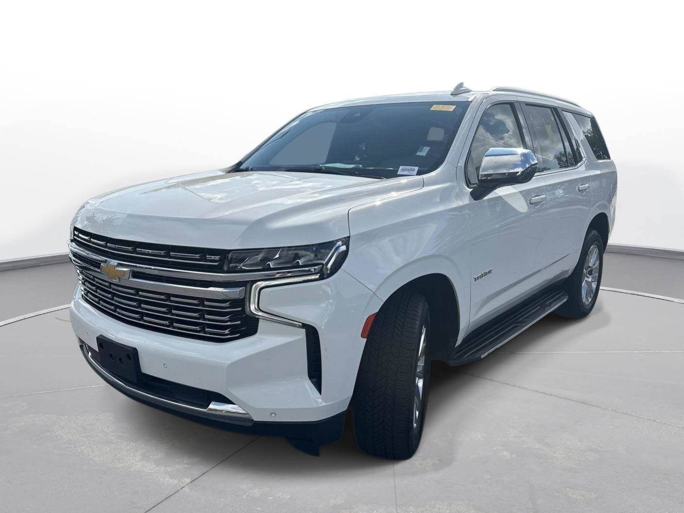 Used 2023 Chevrolet Tahoe Premier RWD image 2