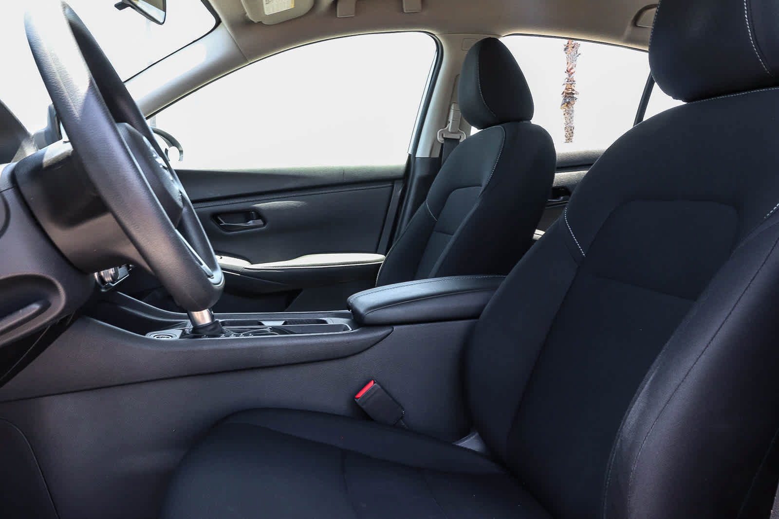 Used 2024 Nissan Sentra S FWD image 27