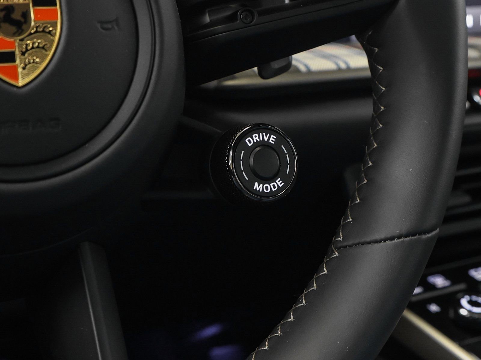 Certified 2025 Porsche 911 Turbo image 59