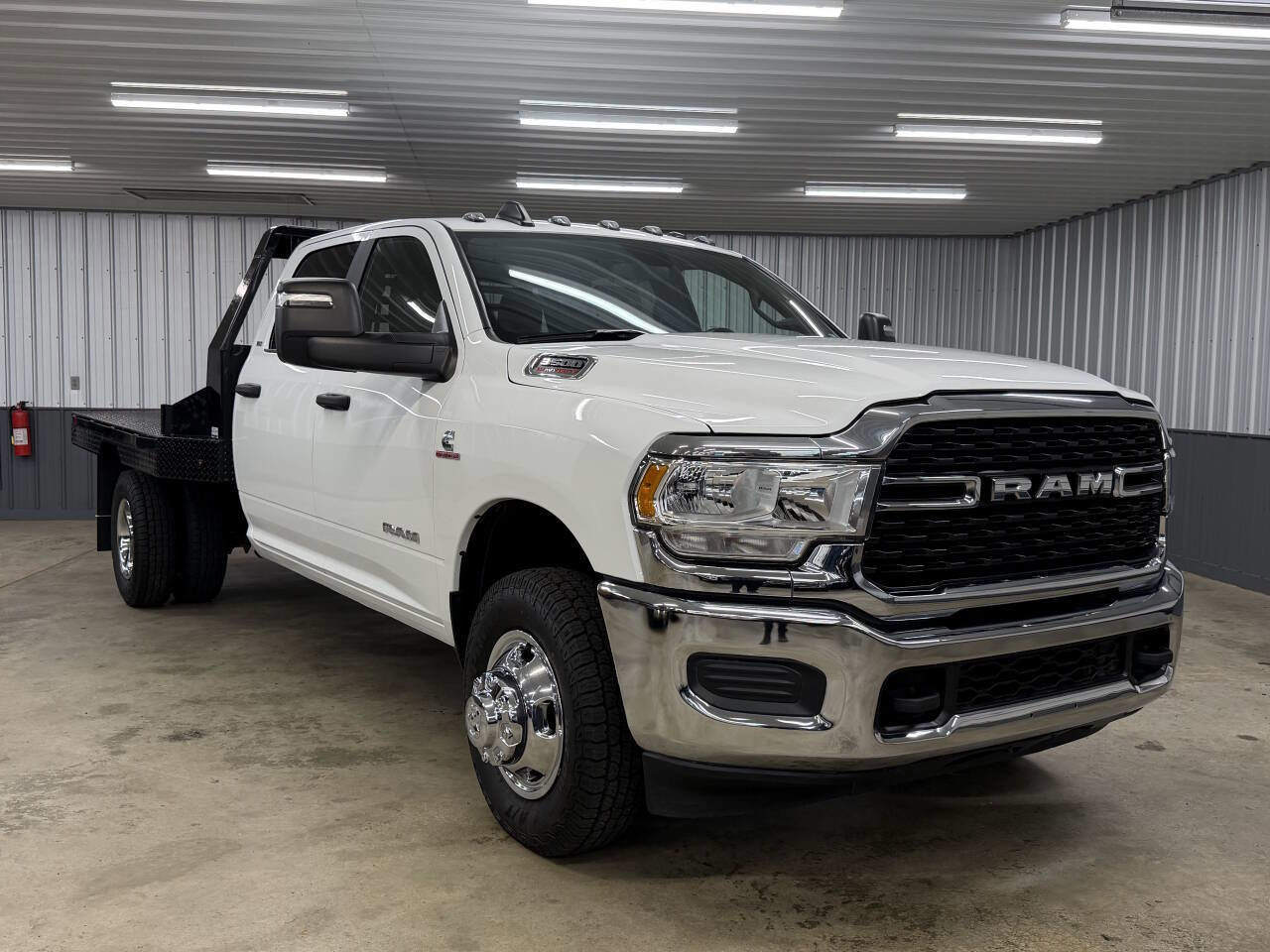 Used 2024 RAM 3500 SLT w/ Quick Order Package 2YG SLT image 10