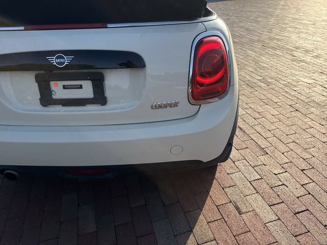Used 2019 MINI Cooper Convertible w/ Signature Upholstery Package FWD image 12