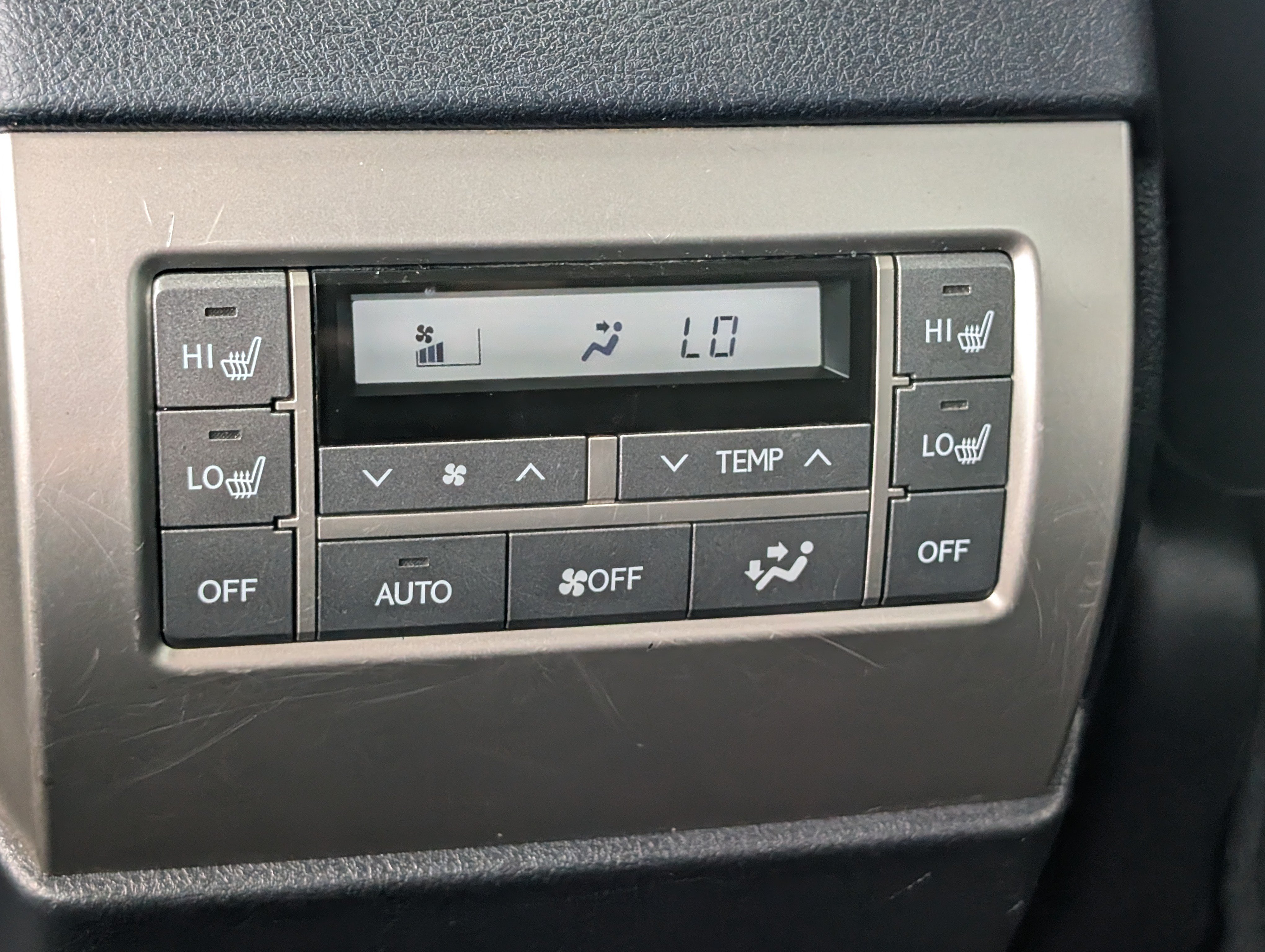 Used 2011 Lexus GX 460 Premium AWD/4WD image 17