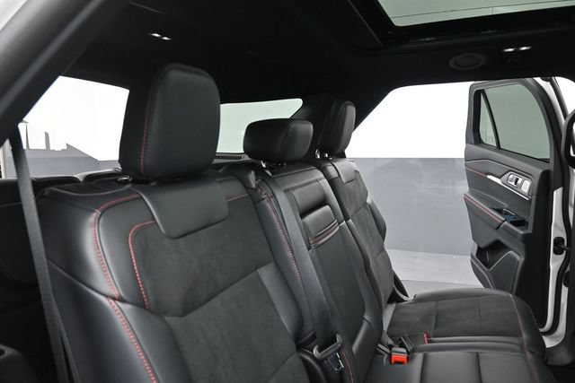 Certified 2025 Ford Explorer ST AWD/4WD image 27