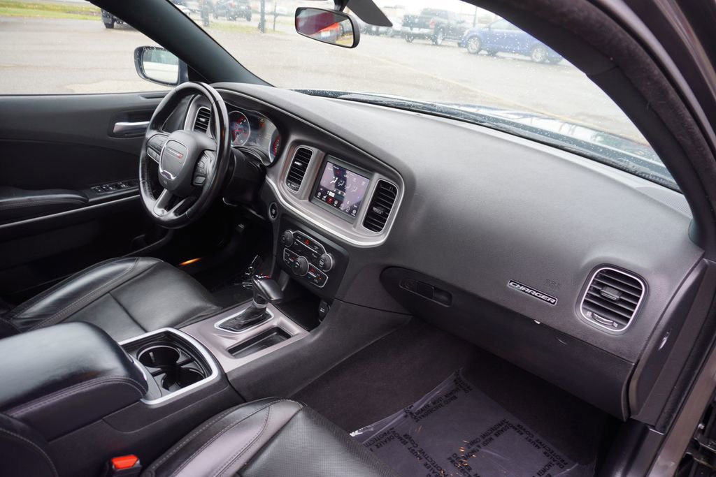 Used 2022 Dodge Charger SXT w/ Leather Interior Group image 29
