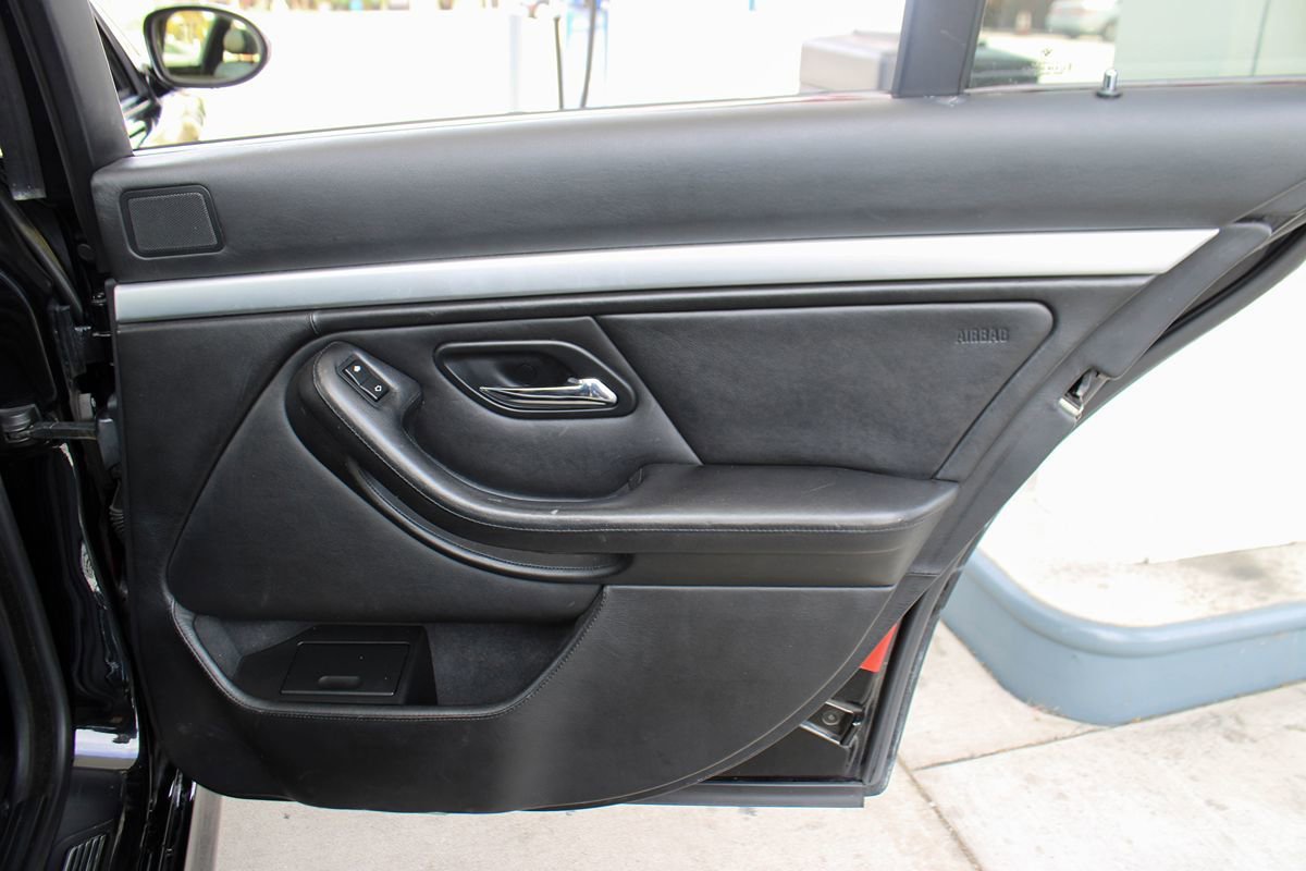 Used 2000 BMW M5 RWD image 45
