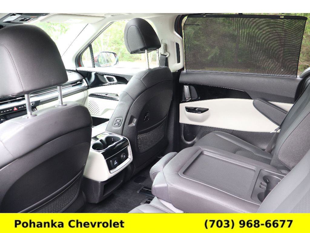 Used 2024 Kia Carnival SX Prestige FWD image 25