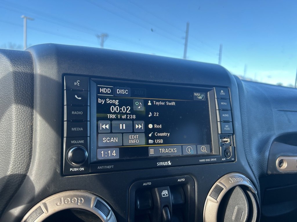 Used 2016 Jeep Wrangler Unlimited Sahara image 16