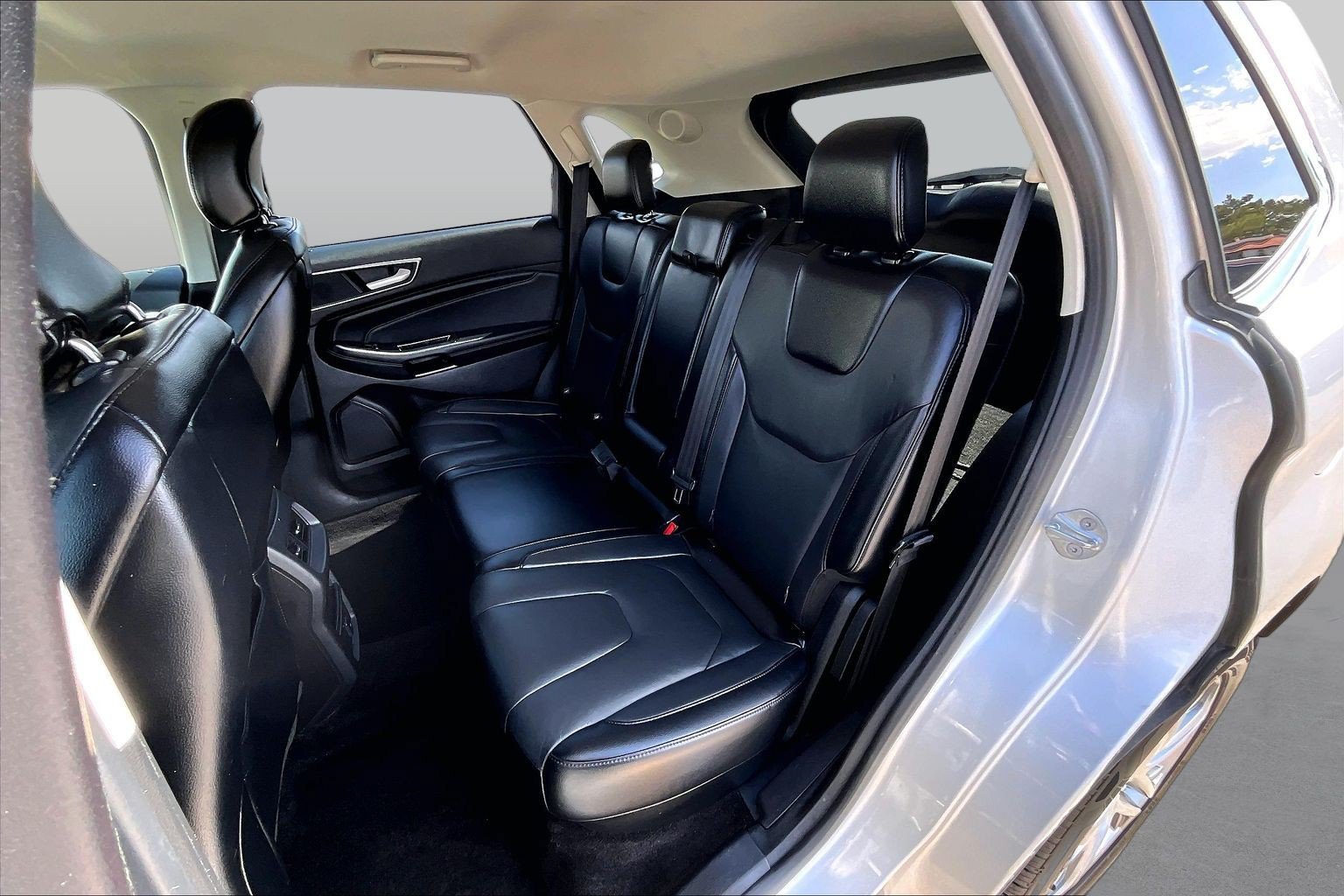 Used 2017 Ford Edge Titanium AWD/4WD image 26