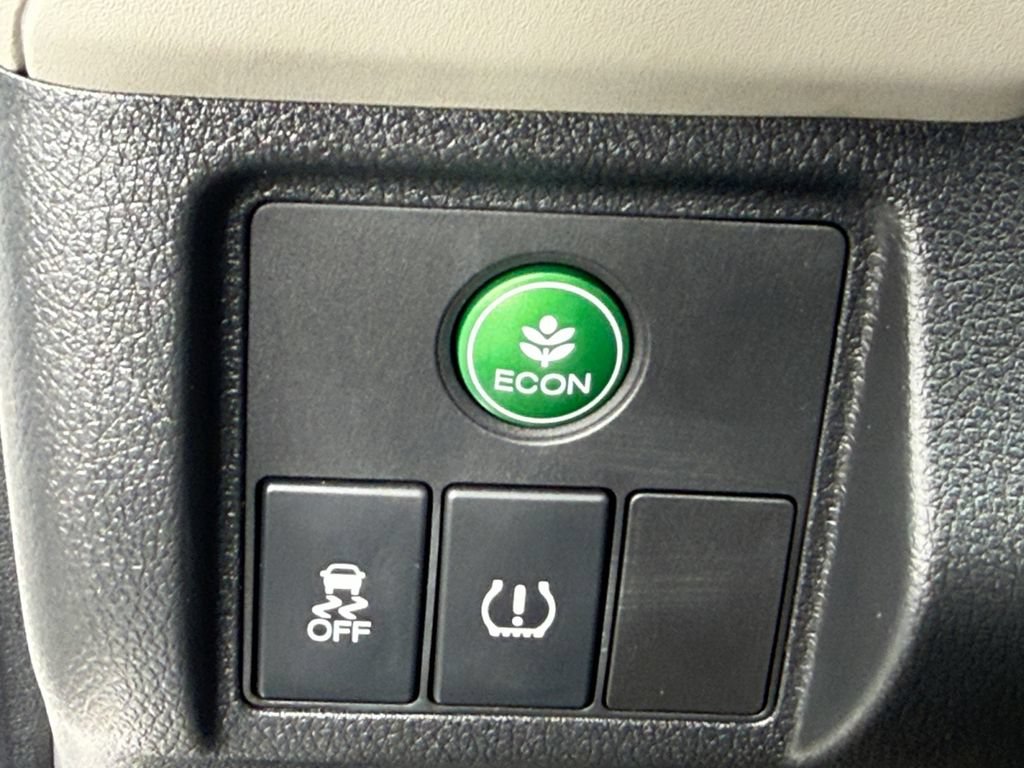 Used 2021 Honda HR-V LX image 21