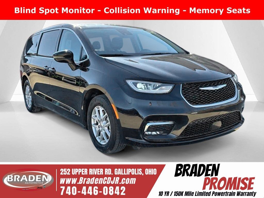 Used 2024 Chrysler Pacifica Touring-L