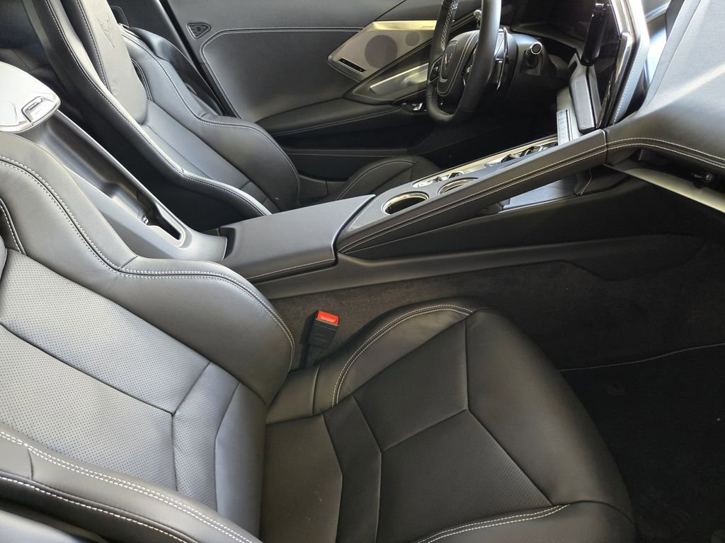 New 2026 Chevrolet Corvette Stingray Preferred Cpe w/ Z51 Performance Package image 17