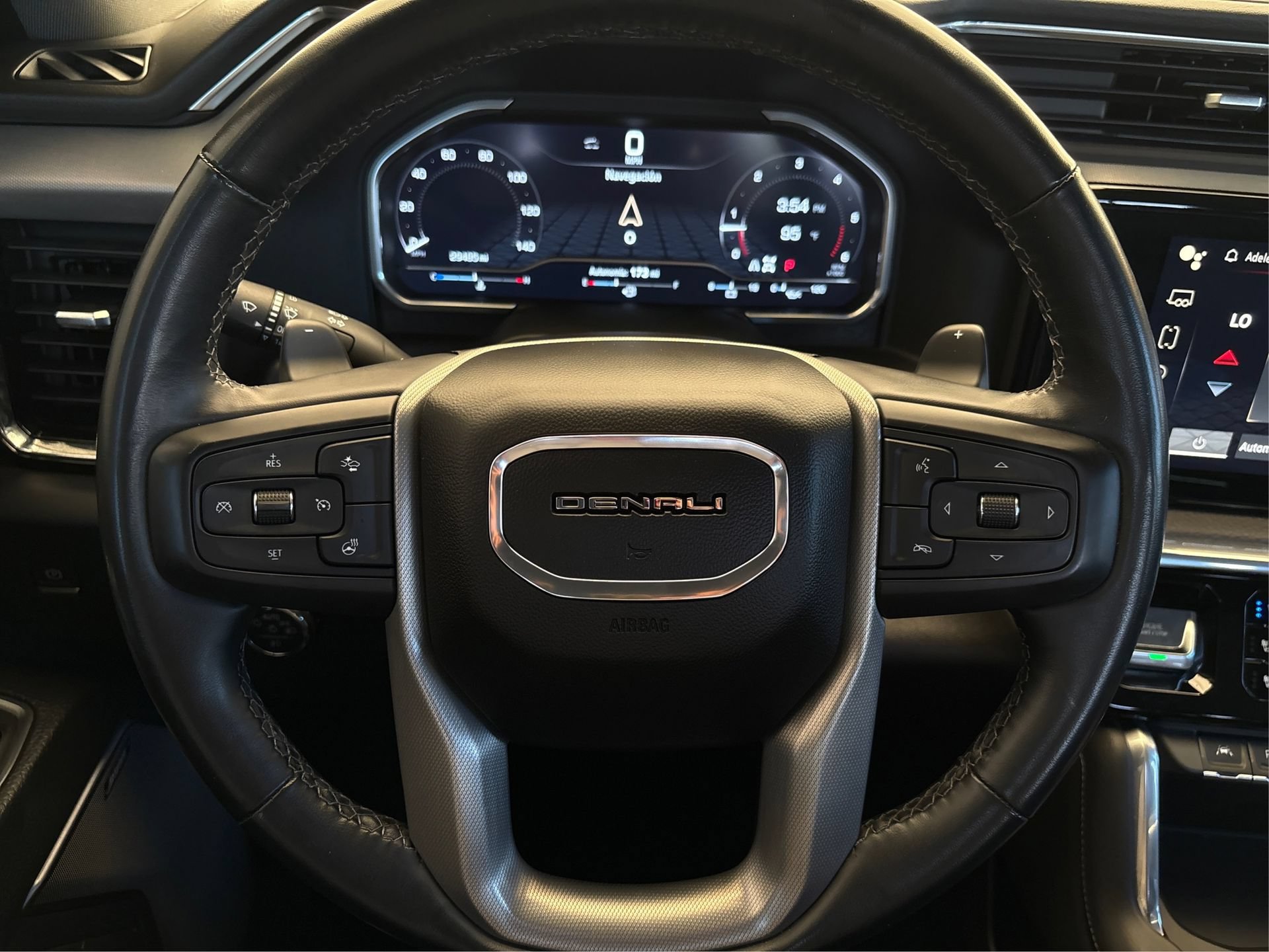 Used 2023 GMC Sierra 1500 Denali w/ Denali Reserve Package AWD/4WD image 19