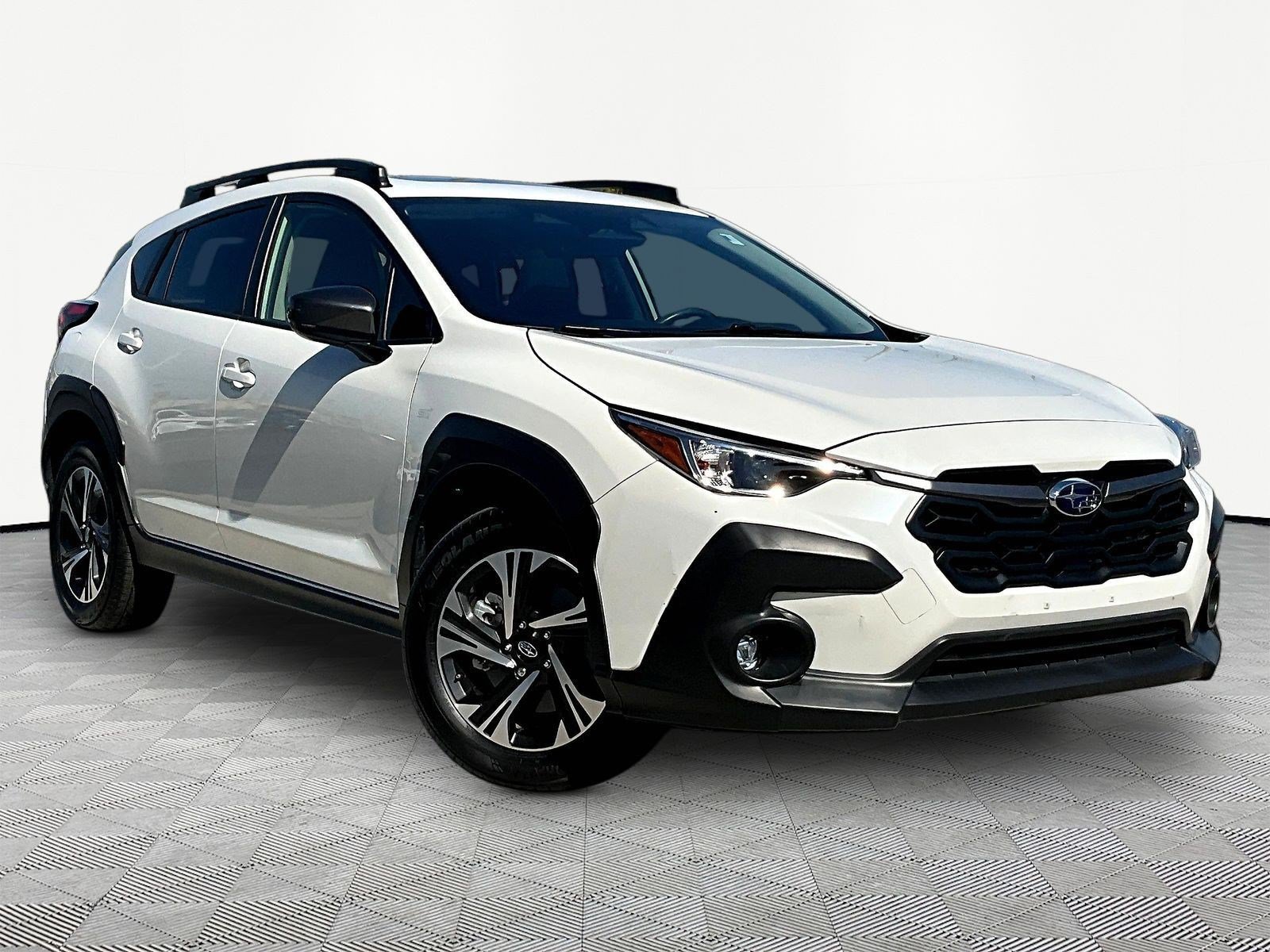 Used 2024 Subaru Crosstrek 2.0i Premium AWD/4WD image 3