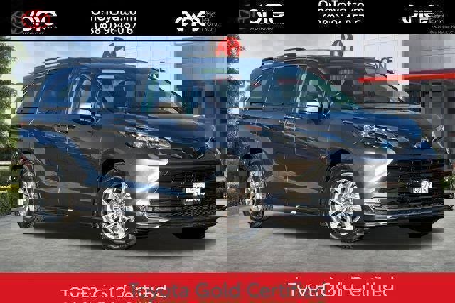 Used 2024 Toyota Sienna XLE w/ XLE Plus Package FWD image 1