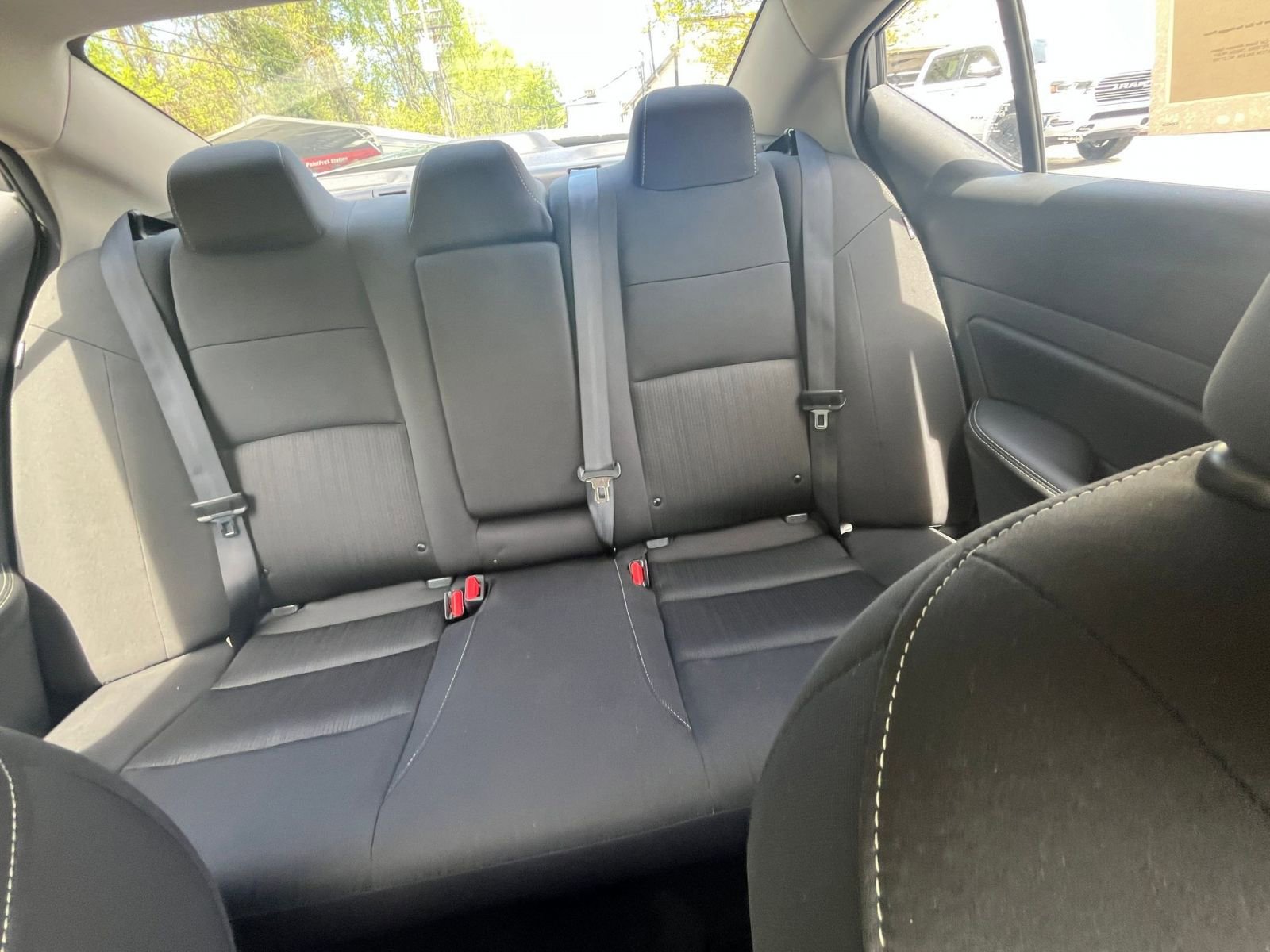 Used 2025 Nissan Altima 2.5 SV image 32