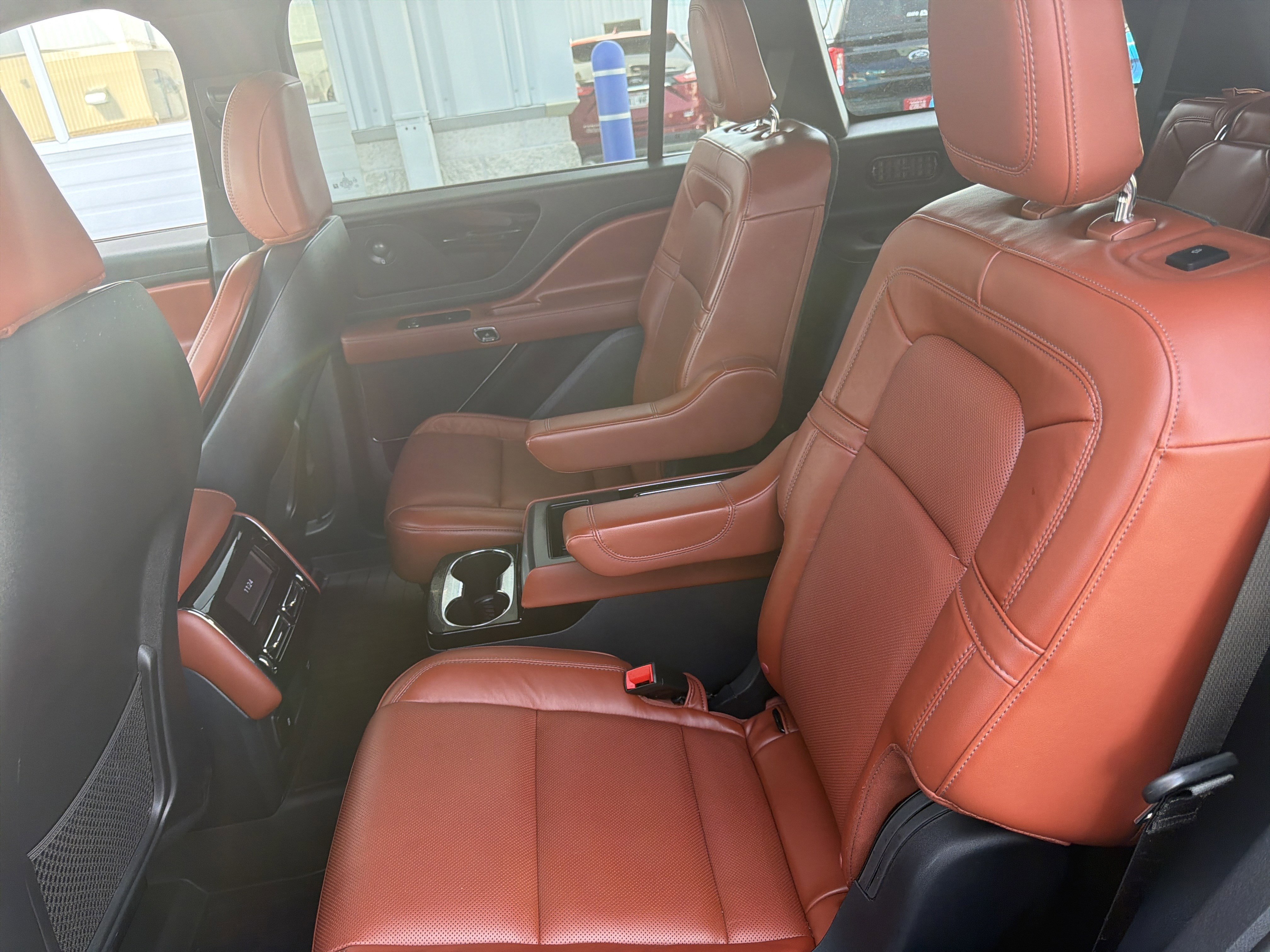 Used 2025 Lincoln Aviator Reserve w/ Jet Appearance Package image 46