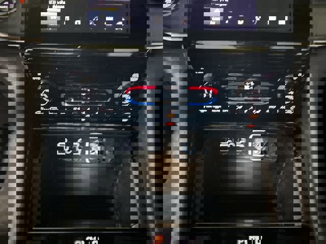 Used 2024 Jeep Grand Cherokee Laredo image 17