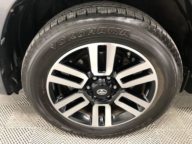 Used 2016 Toyota 4Runner Limited AWD/4WD image 30