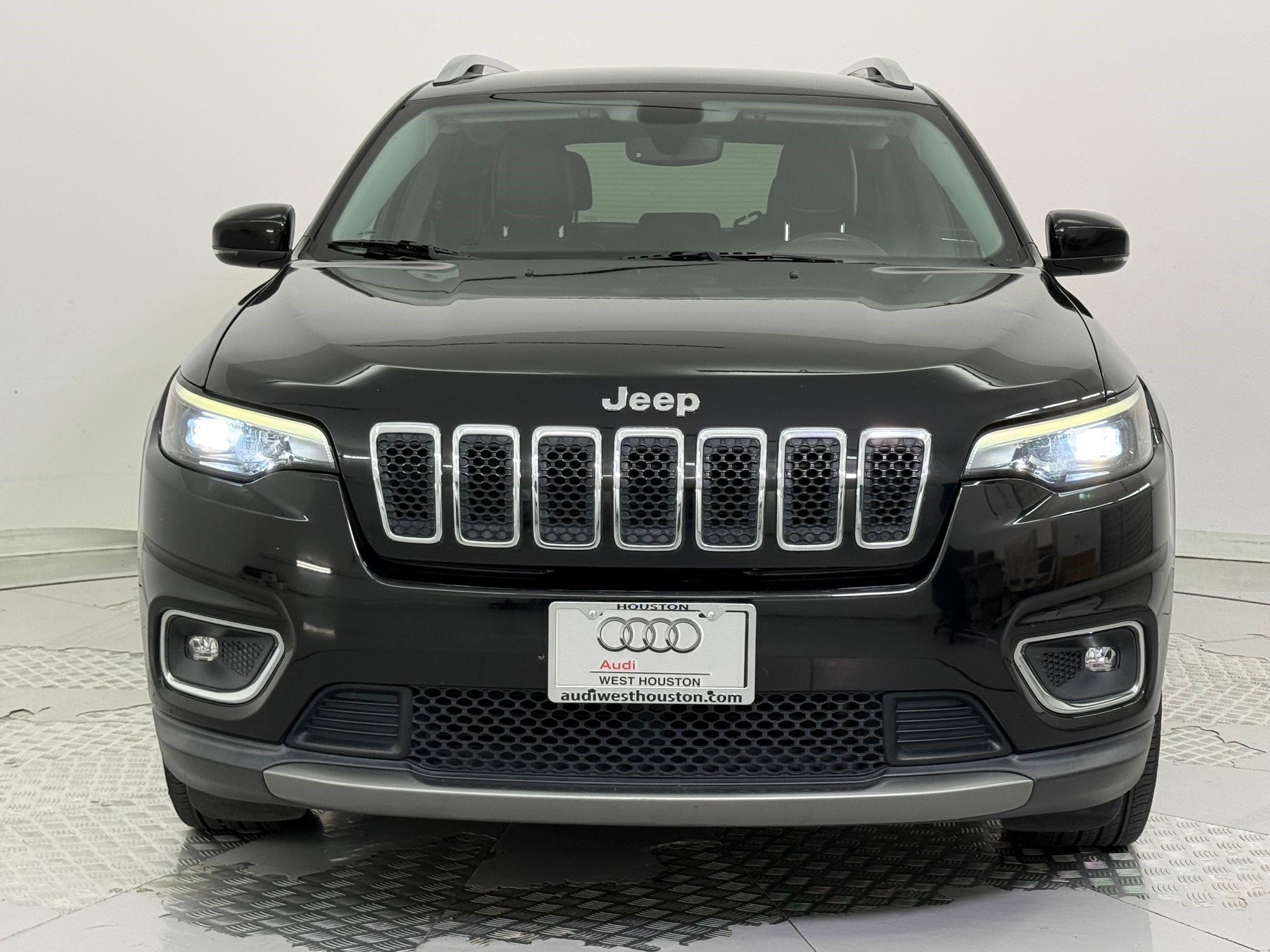 Used 2019 Jeep Cherokee Limited image 6