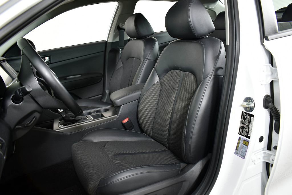 Used 2020 Kia Optima S image 9