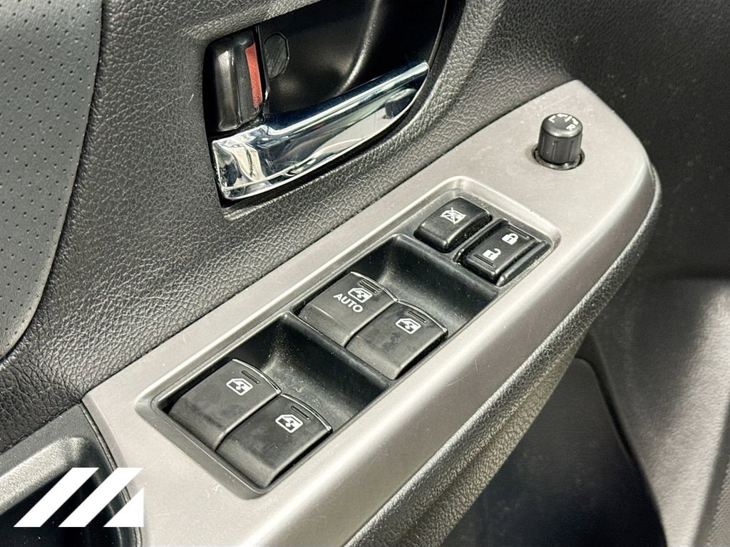 Used 2017 Subaru Crosstrek 2.0i Limited image 19