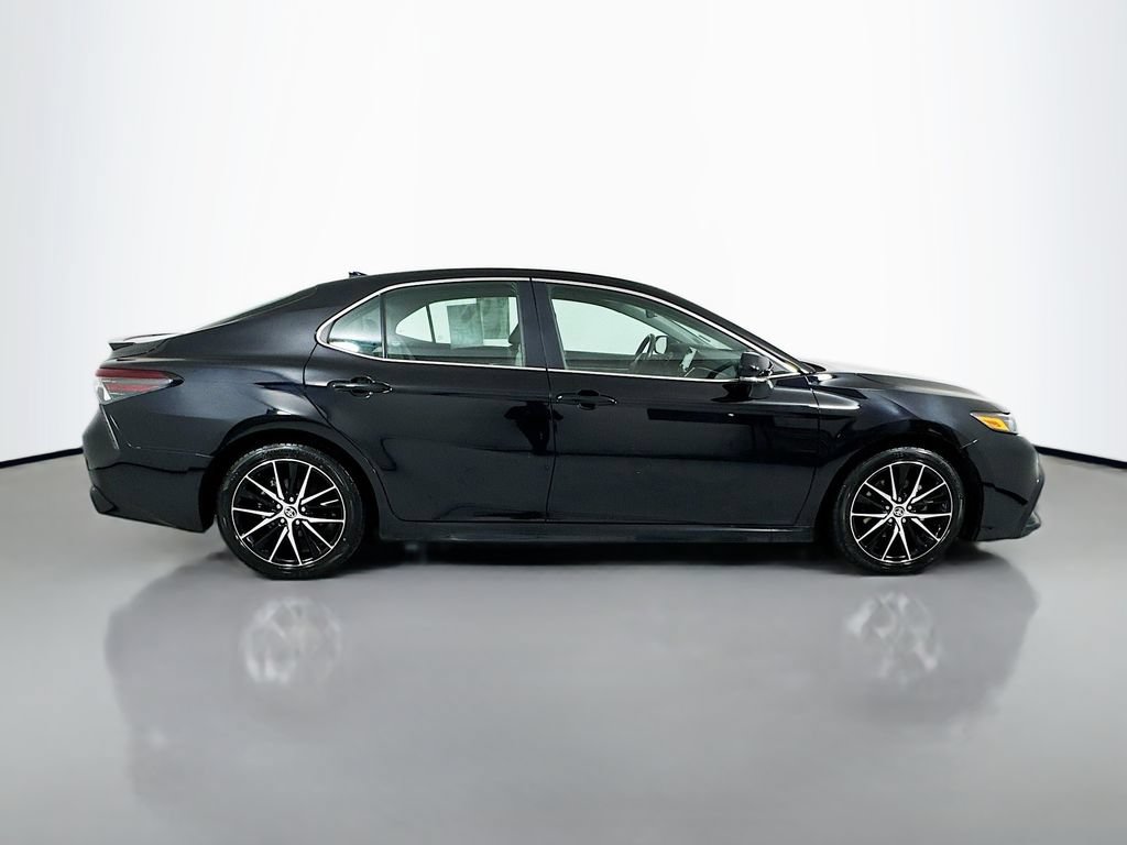 Used 2023 Toyota Camry SE AWD/4WD image 8