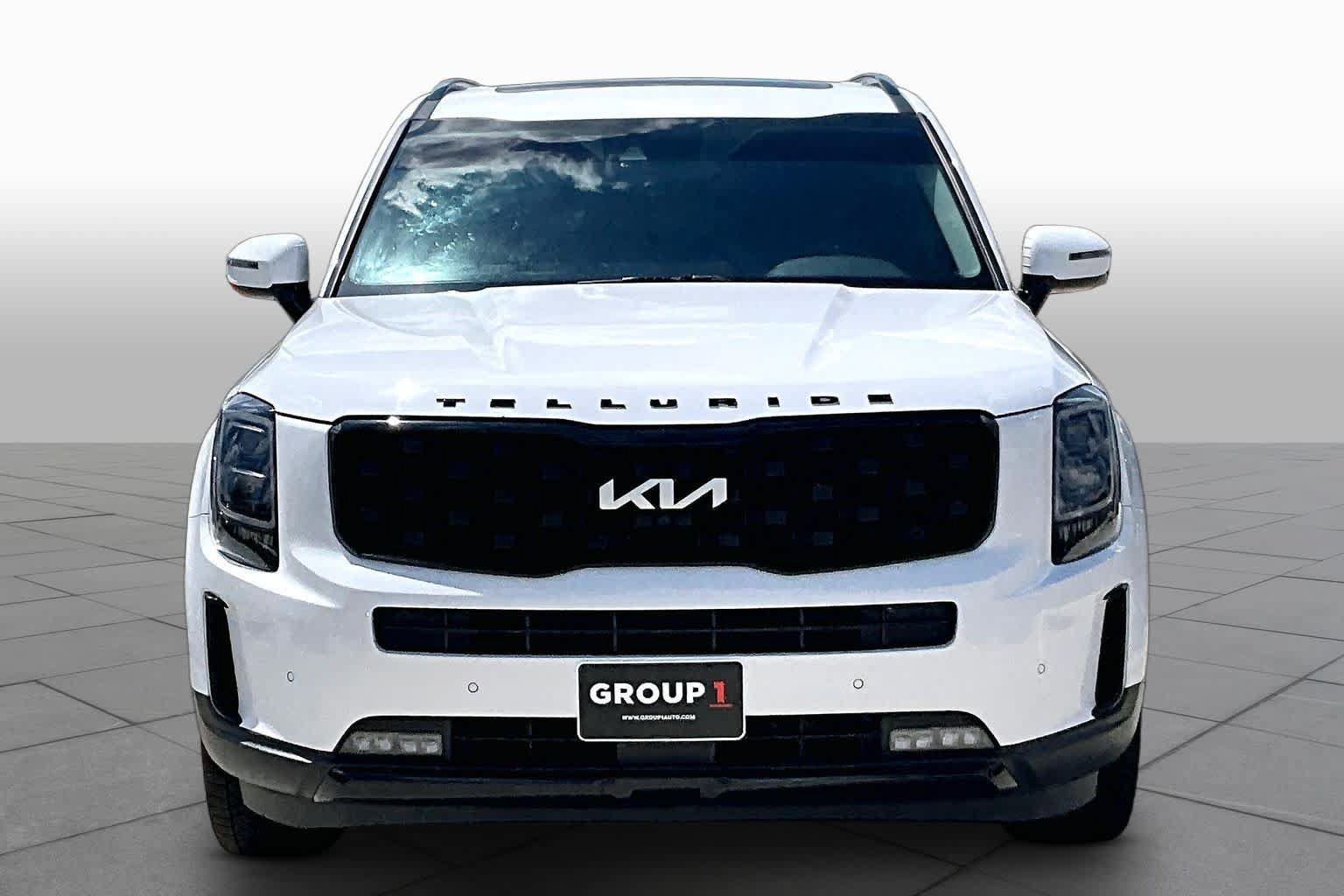 Used 2022 Kia Telluride SX w/ Nightfall Edition Package AWD/4WD image 4