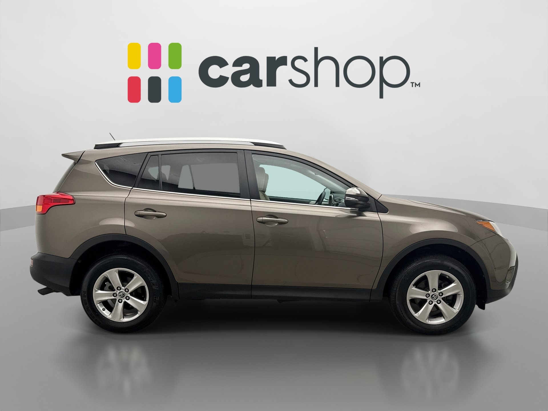 Used 2015 Toyota RAV4 XLE AWD/4WD image 6
