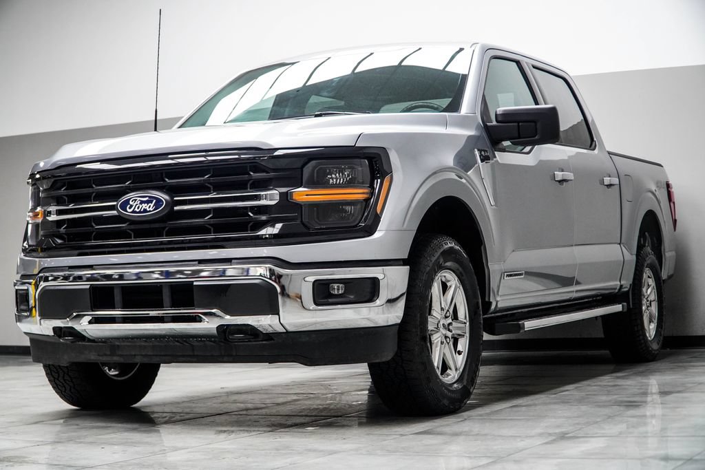 Used 2025 Ford F150 XLT w/ Equipment Group 301A Standard AWD/4WD image 7